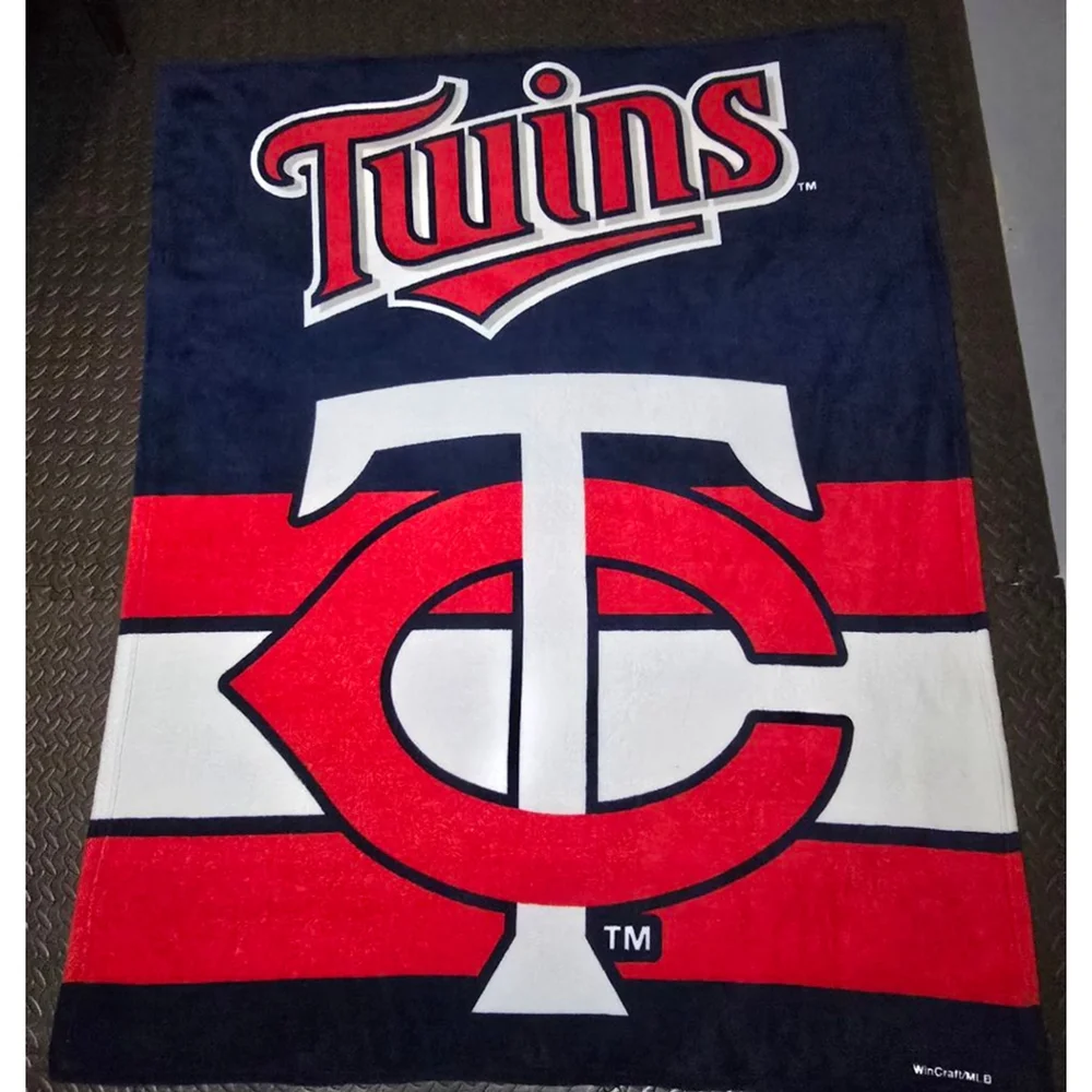 Fanatics Twin Minnesota Twins MLB Fleece Blanket Blue Red 50x60
